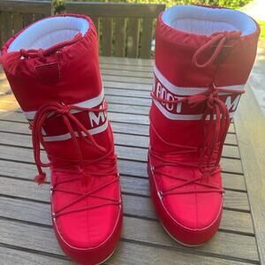 Moon Boot The Original Nylon Snow Boots - Red, Size Small (US 3.5–6, EU 35–38)